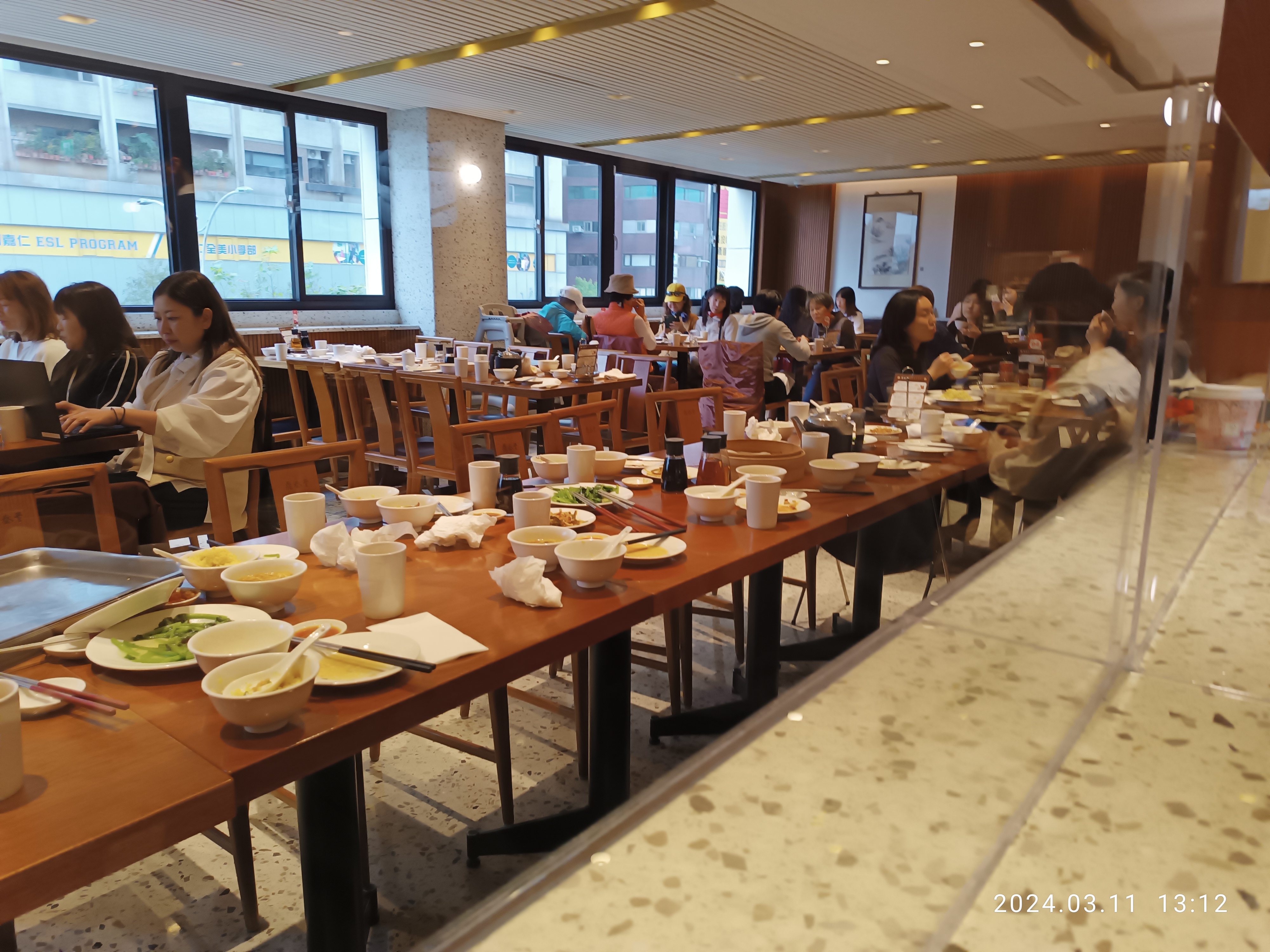 Restoran iç mekanı